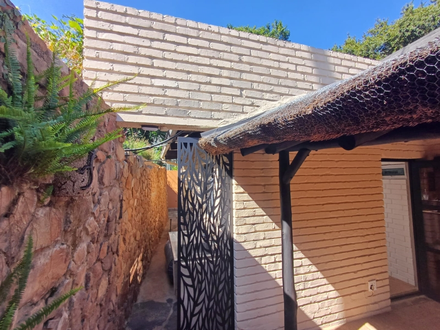 2 Bedroom Property for Sale in Kosmos North West